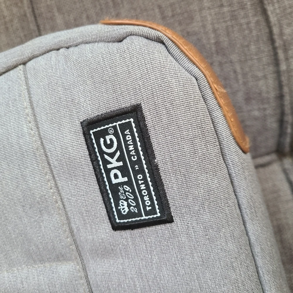 PKG International Spadina 10L Charcoal Messenger‎ Bag